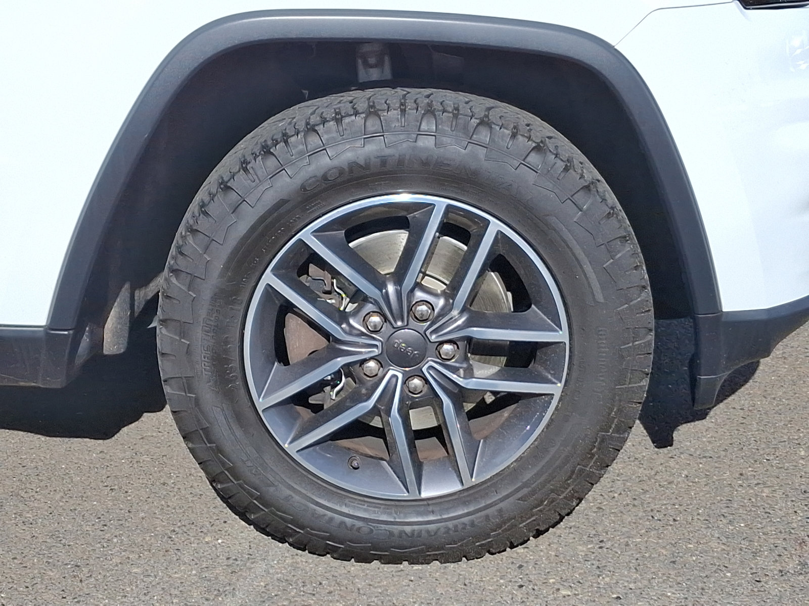 Used 2020 Jeep Grand Cherokee Limited w/ Luxury Group II image 8