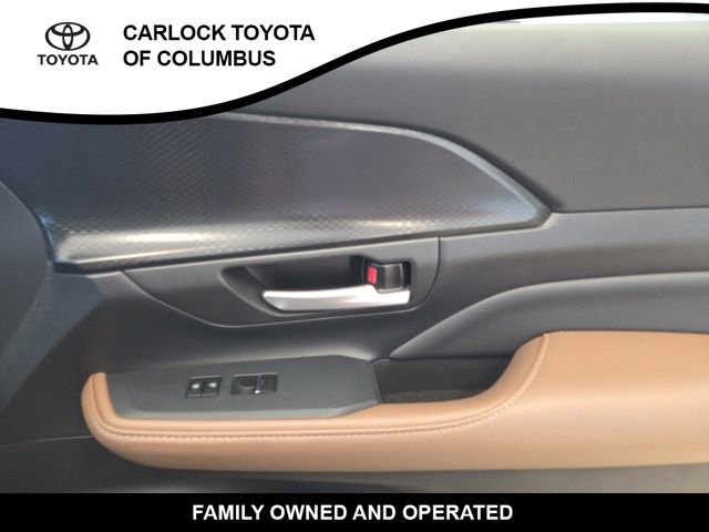 Used 2024 Toyota Grand Highlander AWD Hybrid image 21