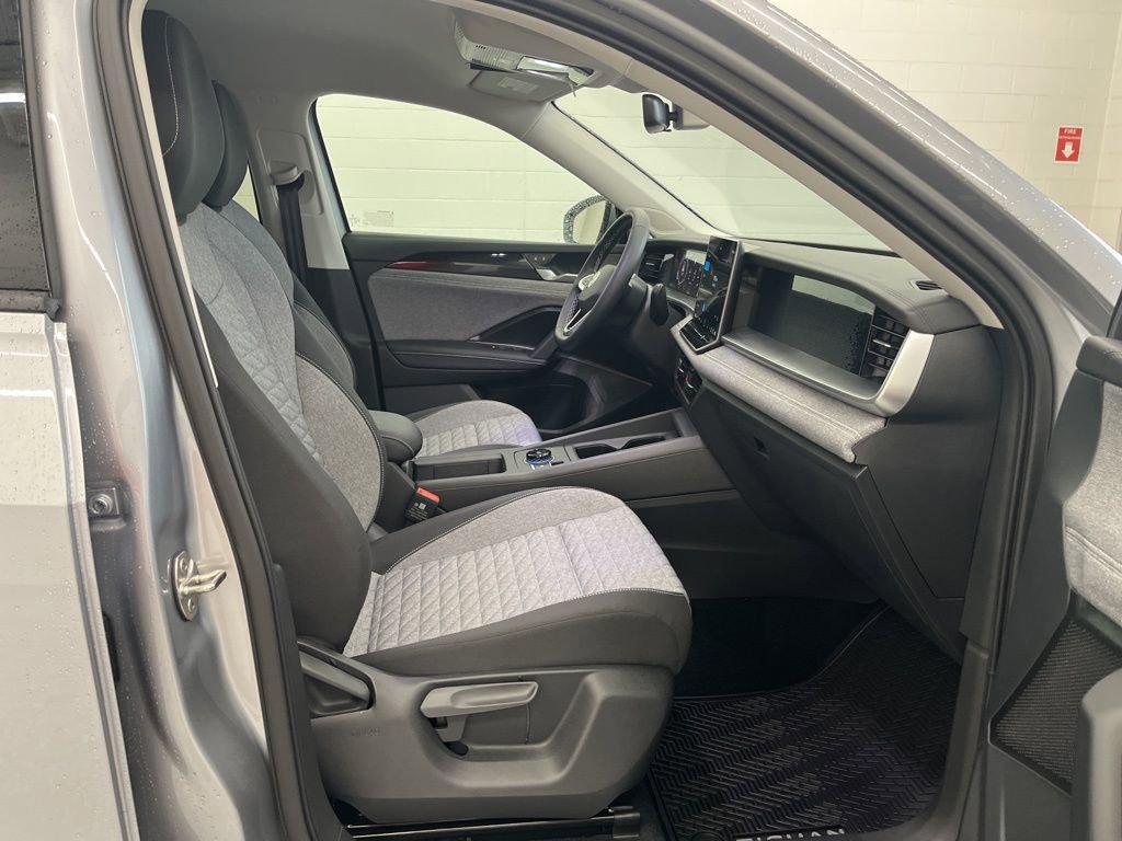 New 2026 Volkswagen Tiguan S AWD/4WD image 34