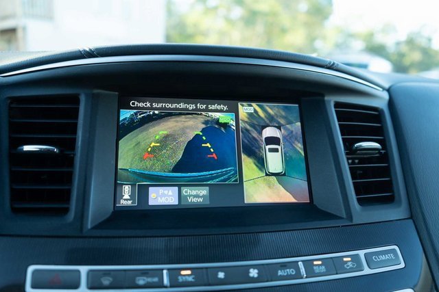 Used 2020 INFINITI QX60 Signature Edition w/ Cargo Package Essential image 23