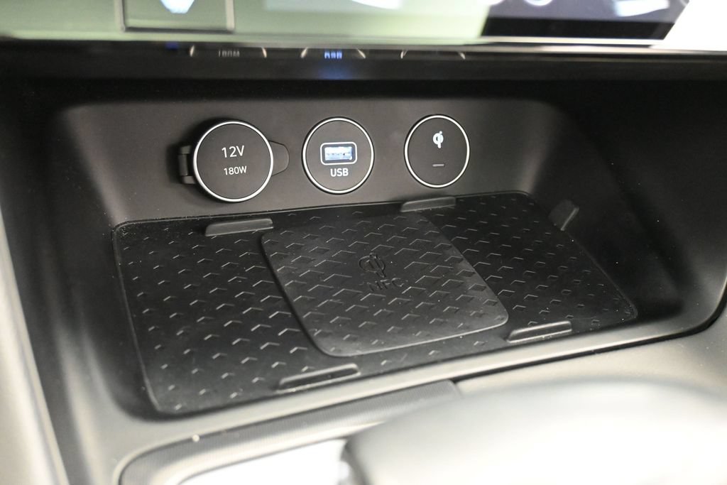 Used 2024 Genesis G70 3.3T Advanced RWD image 24