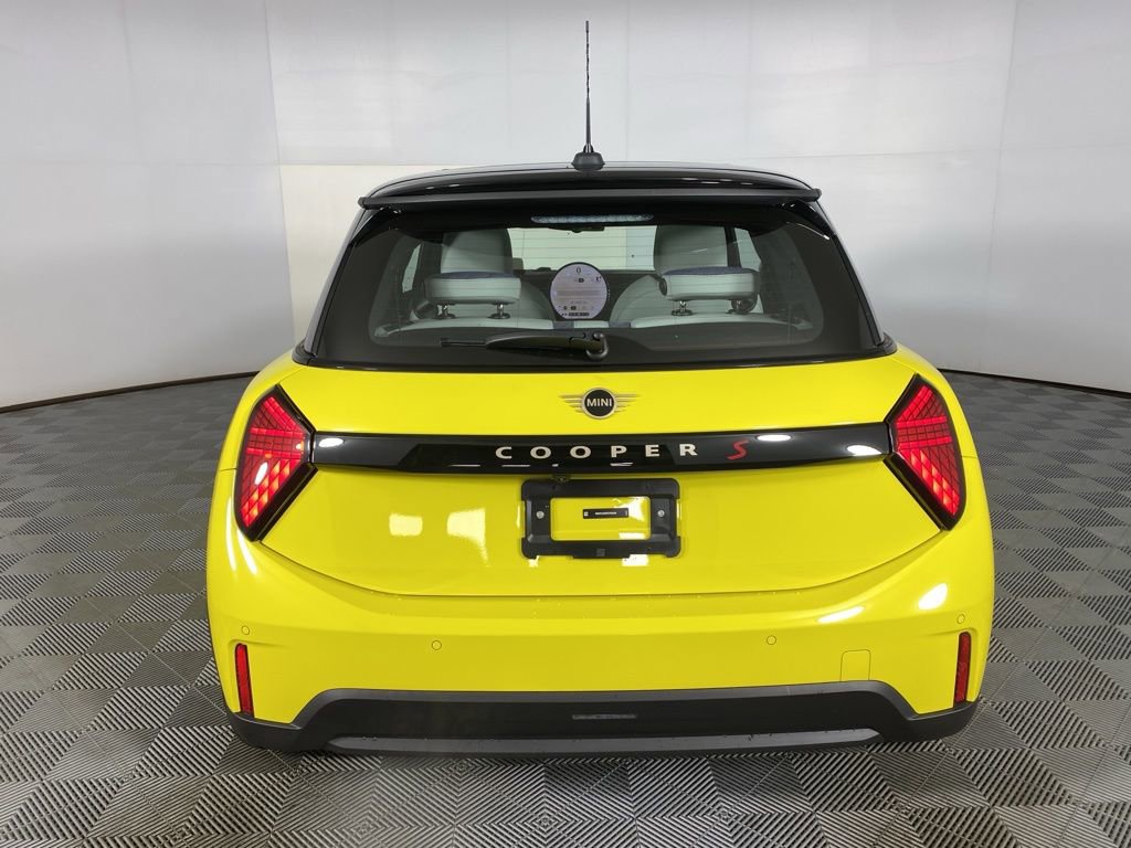 New 2026 MINI Cooper S image 19