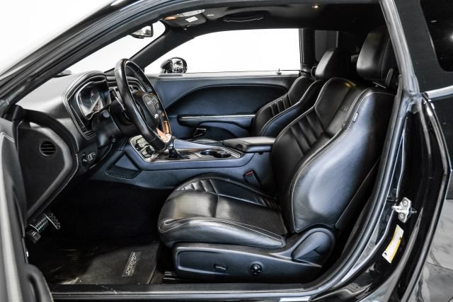 Used 2020 Dodge Challenger SRT Hellcat w/ Plus Package RWD image 5