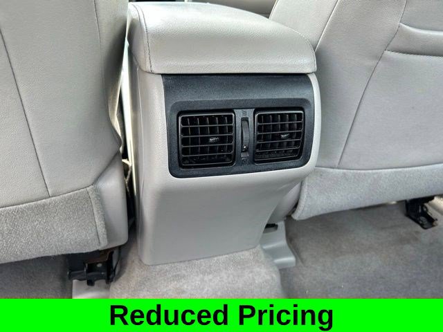 Used 2015 Toyota Camry XLE FWD image 40