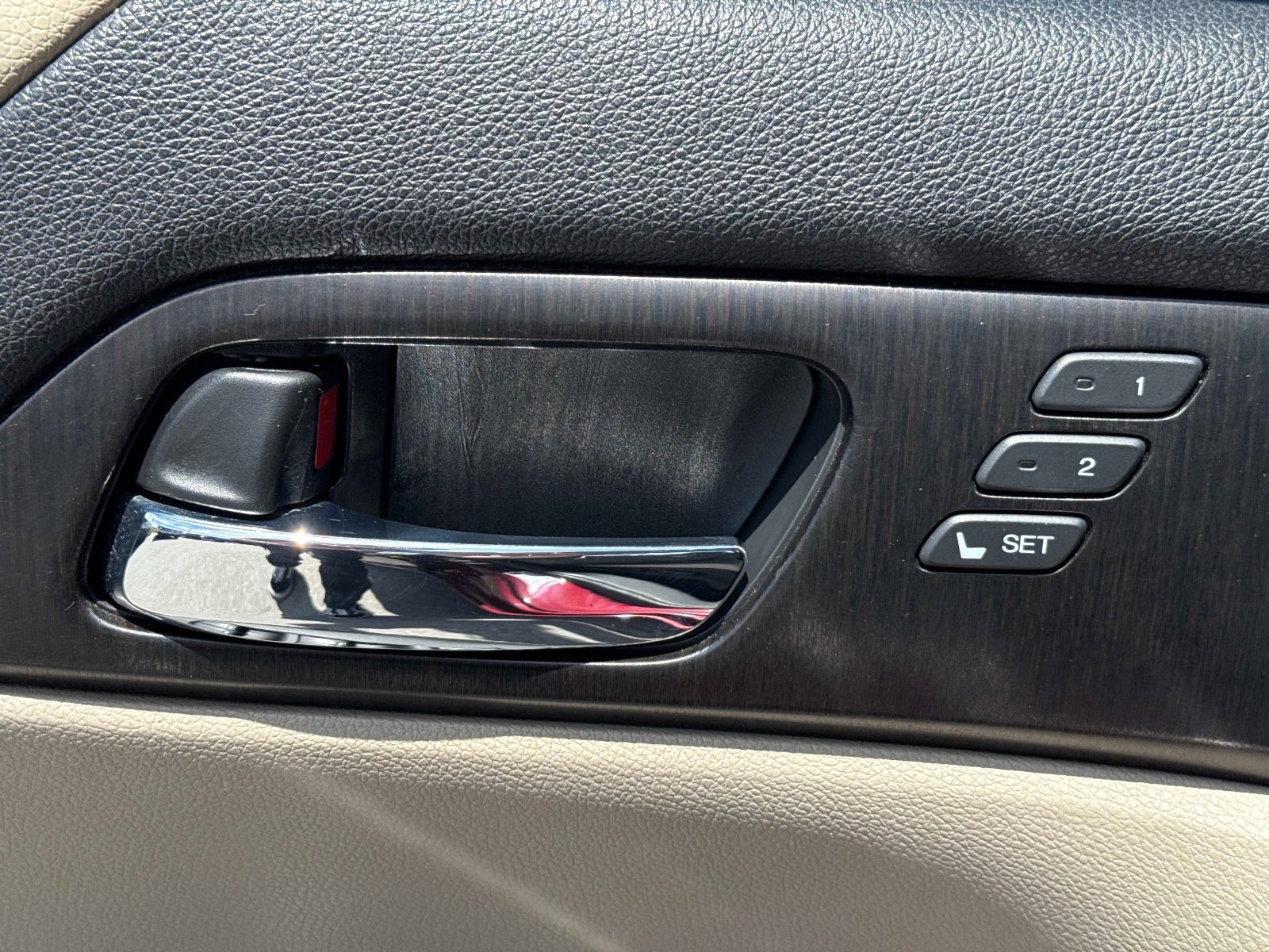 Used 2014 Honda Accord EX-L image 19