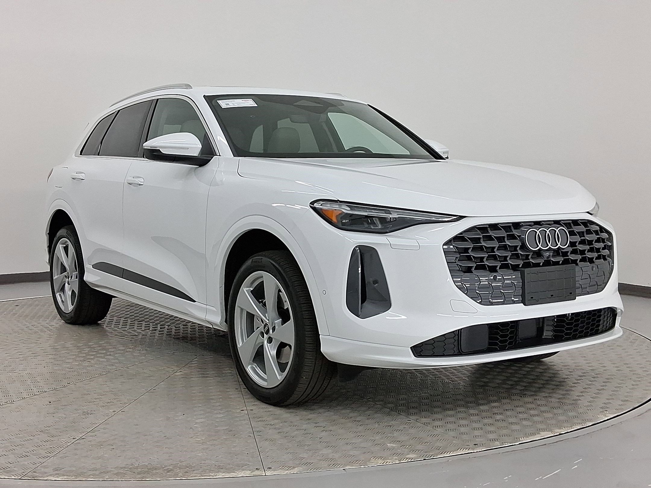 Used 2025 Audi Q5 Premium Plus w/ Premium Plus image 7