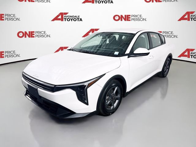 Used 2025 Kia K4 FWD image 3