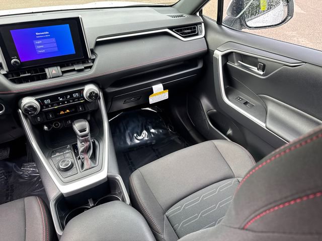 Certified 2025 Toyota RAV4 SE image 27