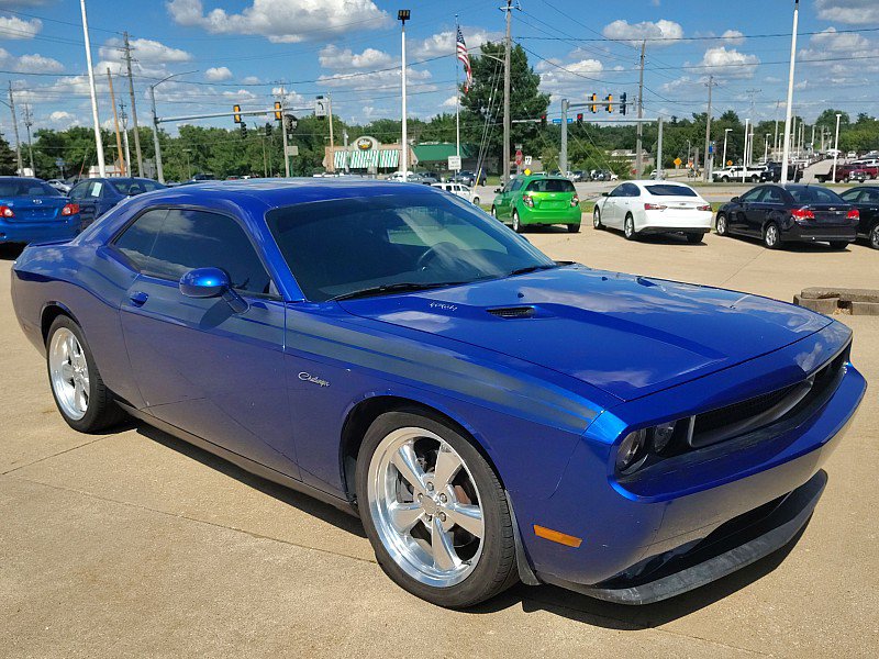 Used 2012 Dodge Challenger R/T RWD image 5