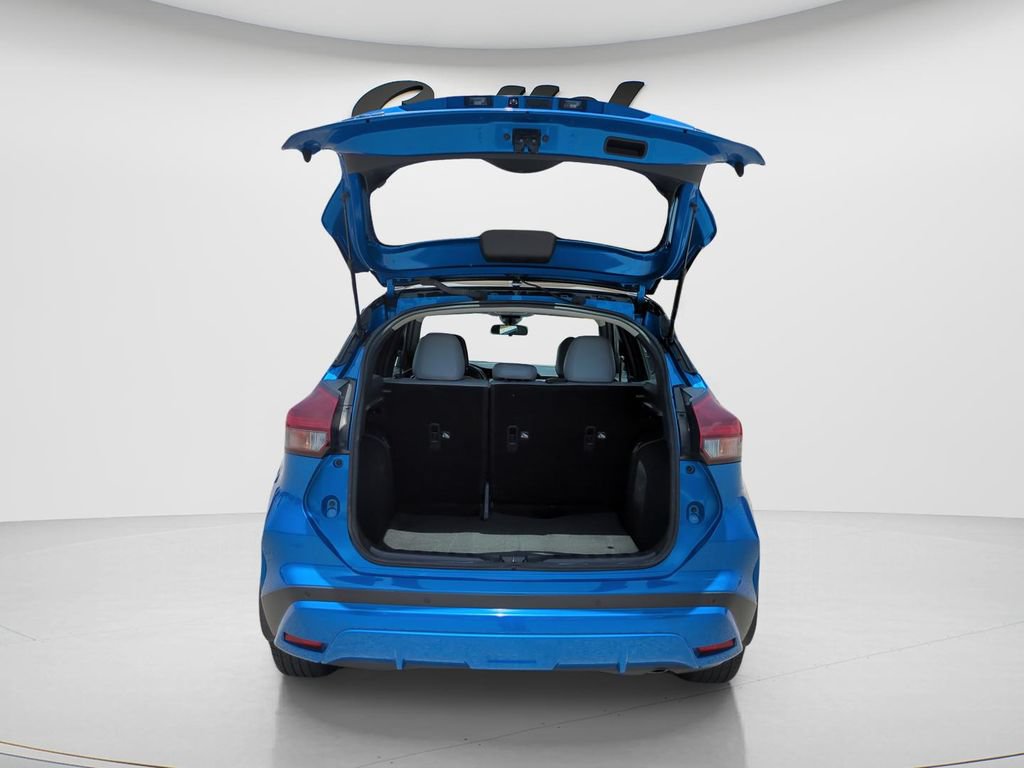Used 2024 Nissan Kicks SR w/ SR Premium Package FWD image 10