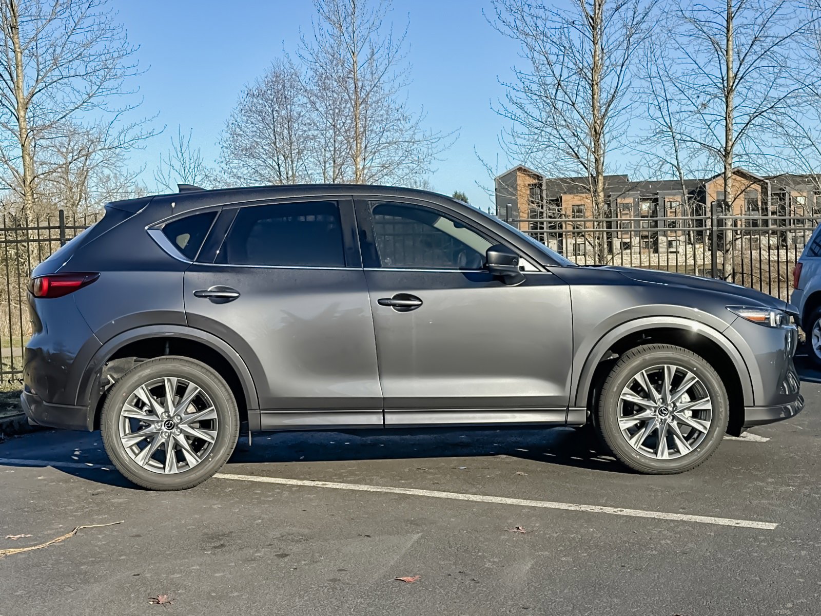 New 2025 MAZDA CX-5 AWD 2.5 S w/ Premium Plus Pkg image 3