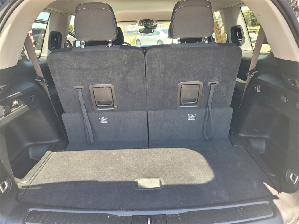 Used 2023 Jeep Grand Cherokee L Laredo image 23