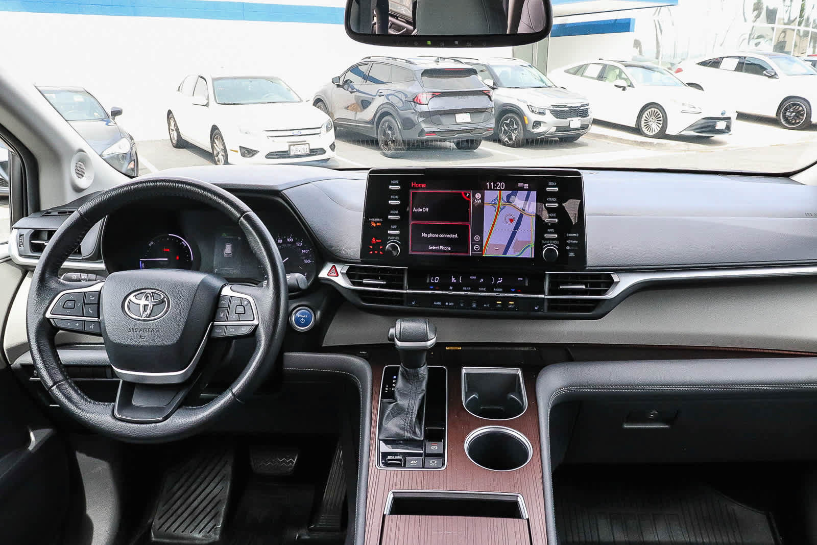 Used 2021 Toyota Sienna XLE w/ XLE Plus Package FWD image 19