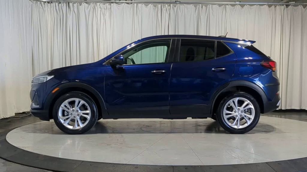 Used 2023 Buick Encore GX Preferred w/ Cold Weather Comfort Package FWD image 6