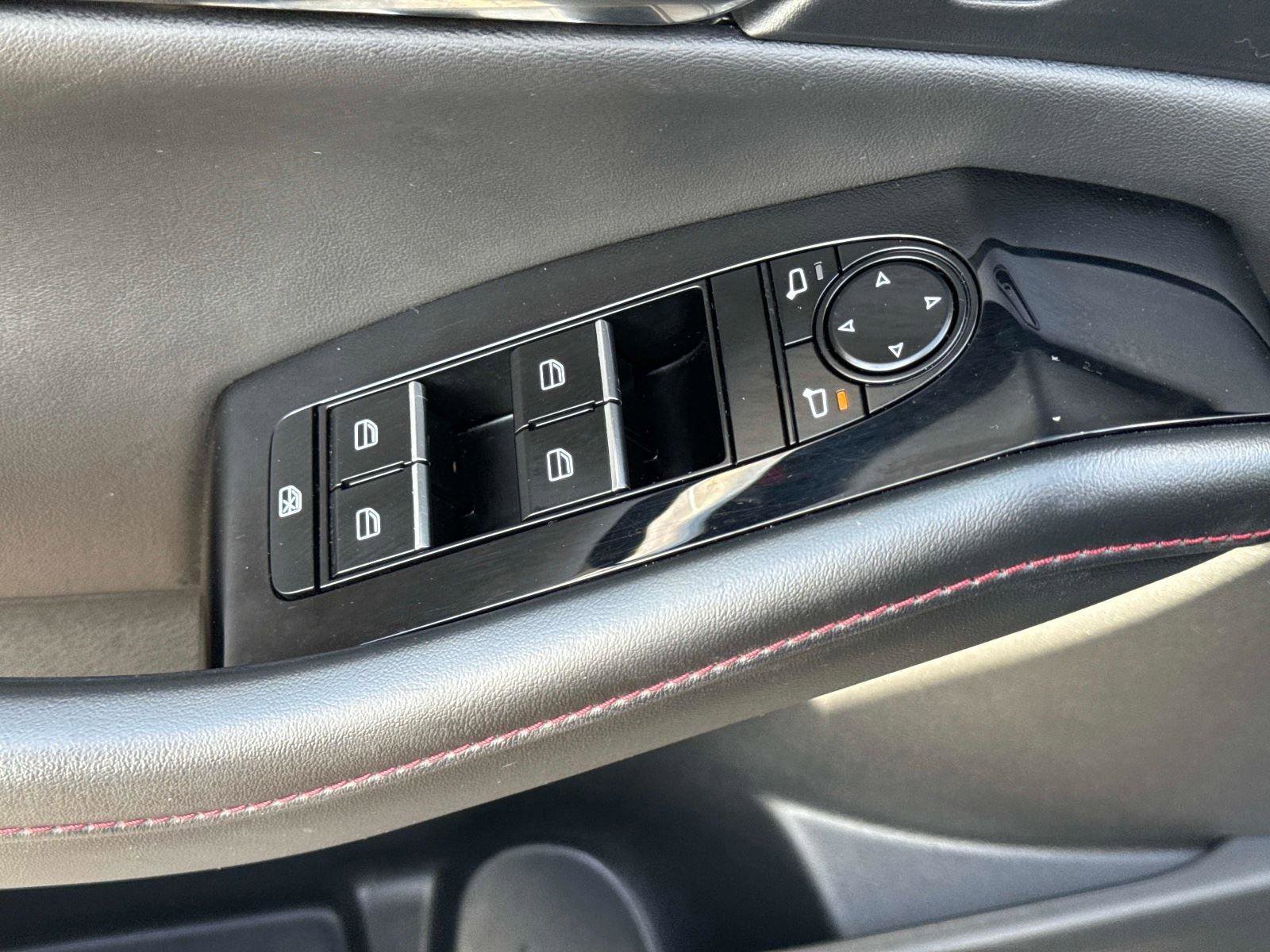 Certified 2025 MAZDA CX-30 AWD 2.5 S w/ Preferred Package image 17