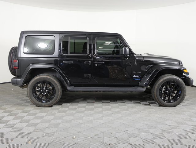 Used 2022 Jeep Wrangler Unlimited Sahara image 4