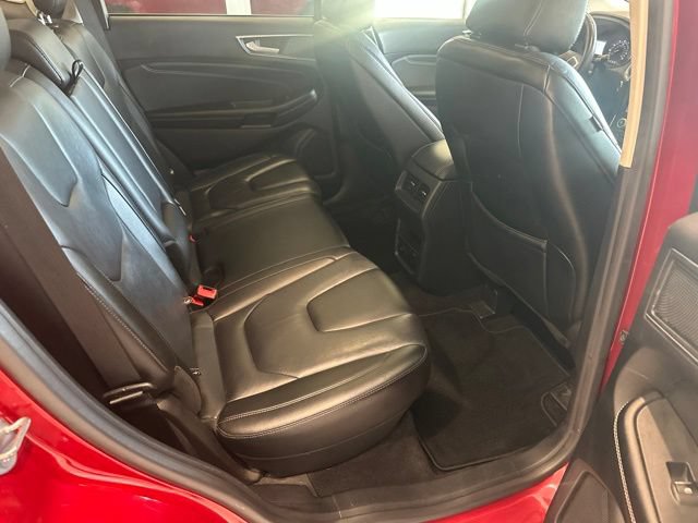 Used 2022 Ford Edge Titanium AWD/4WD image 9
