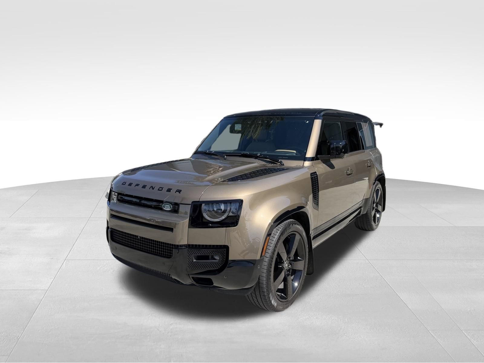 Certified 2025 Land Rover Defender 110 X-Dynamic SE AWD/4WD image 1