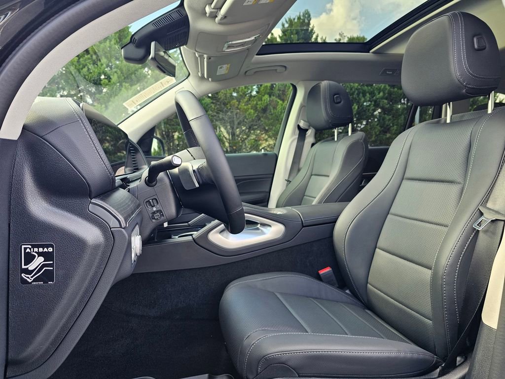 Used 2026 Mercedes-Benz GLS 450 4MATIC image 14