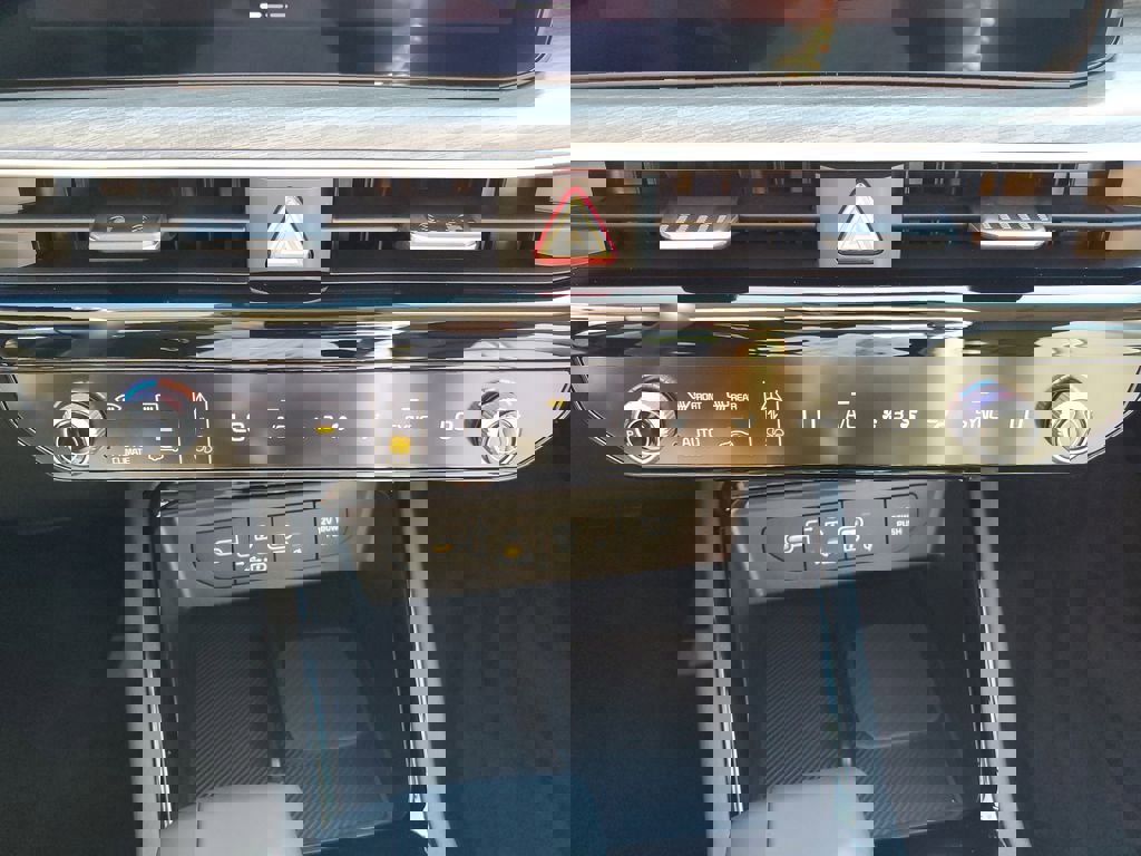 New 2026 Kia K5 EX image 32