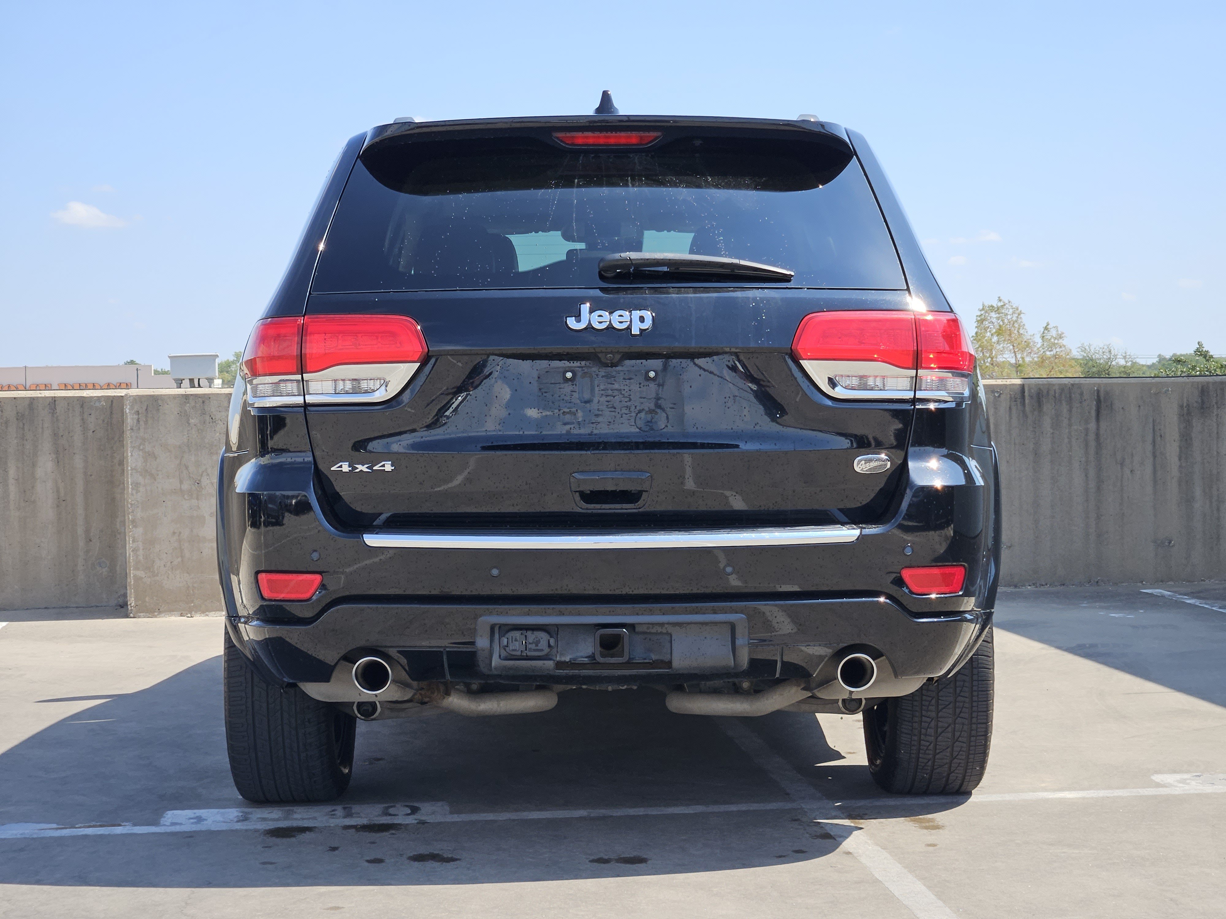 Used 2019 Jeep Grand Cherokee Overland AWD/4WD image 7