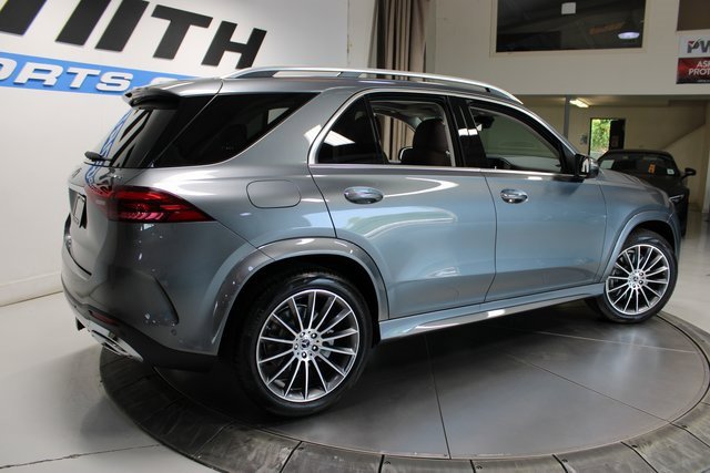 Used 2024 Mercedes-Benz GLE 350 4MATIC w/ AMG Line Exterior image 6