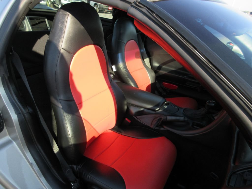 Used 2002 Chevrolet Corvette Coupe w/ Preferred Equipment Group2 RWD image 17