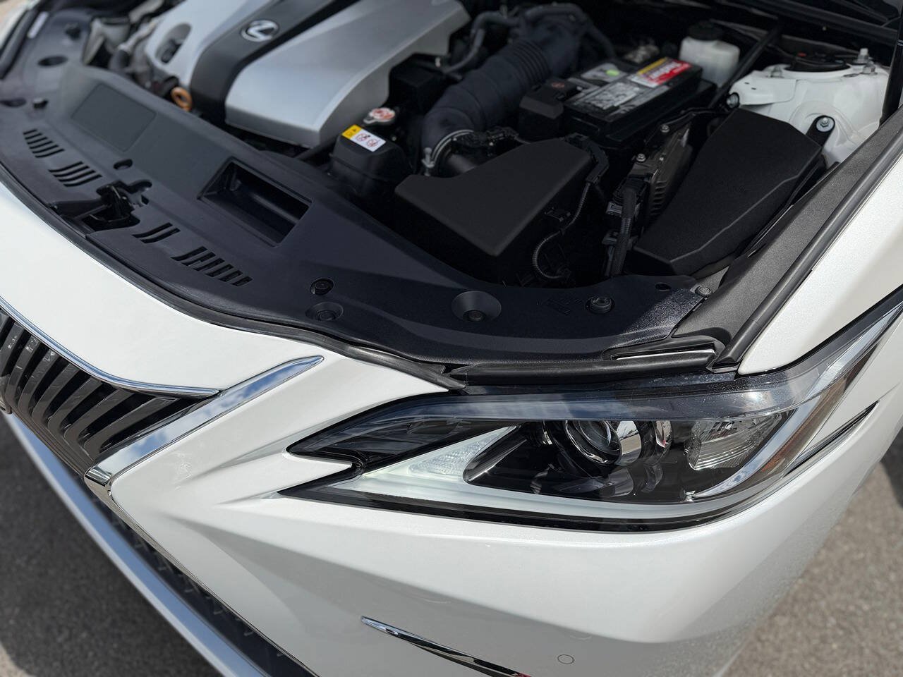 Used 2020 Lexus ES 350 w/ Premium Package FWD image 12