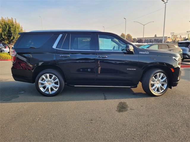 Used 2023 Chevrolet Tahoe High Country image 3