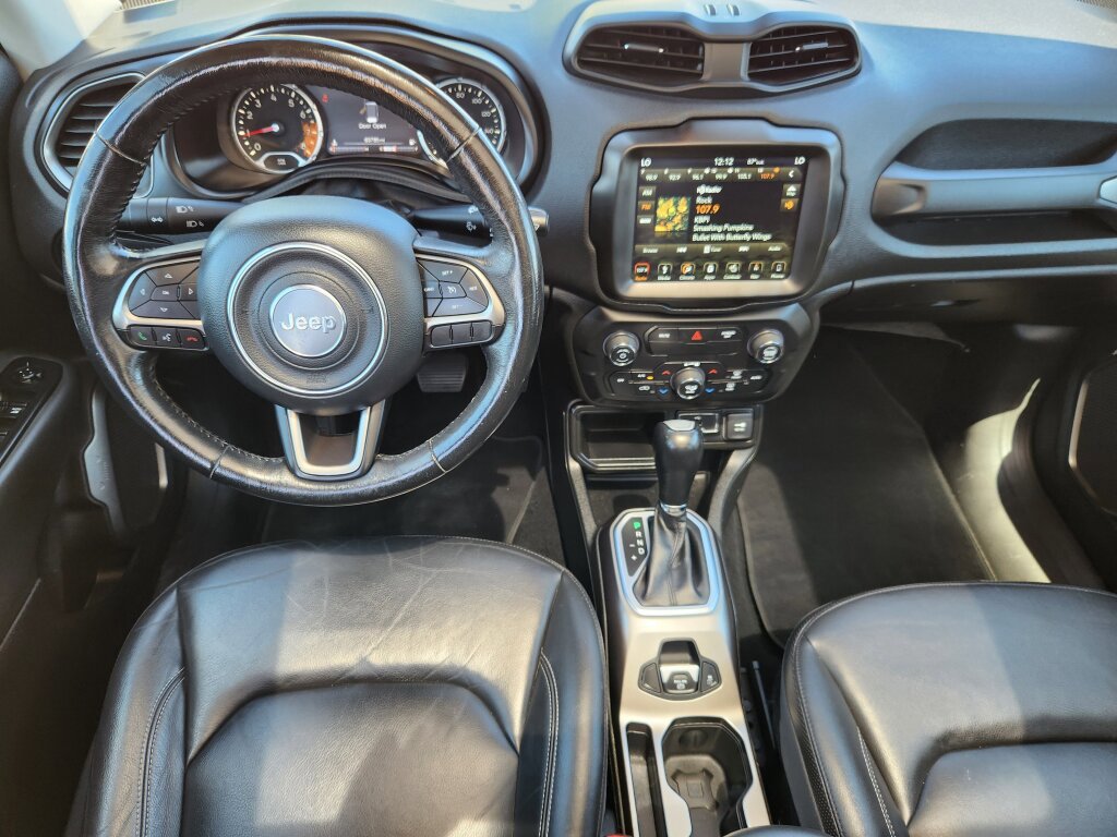 Used 2018 Jeep Renegade Limited w/ UConnect 8.4 Nav Group FWD image 10