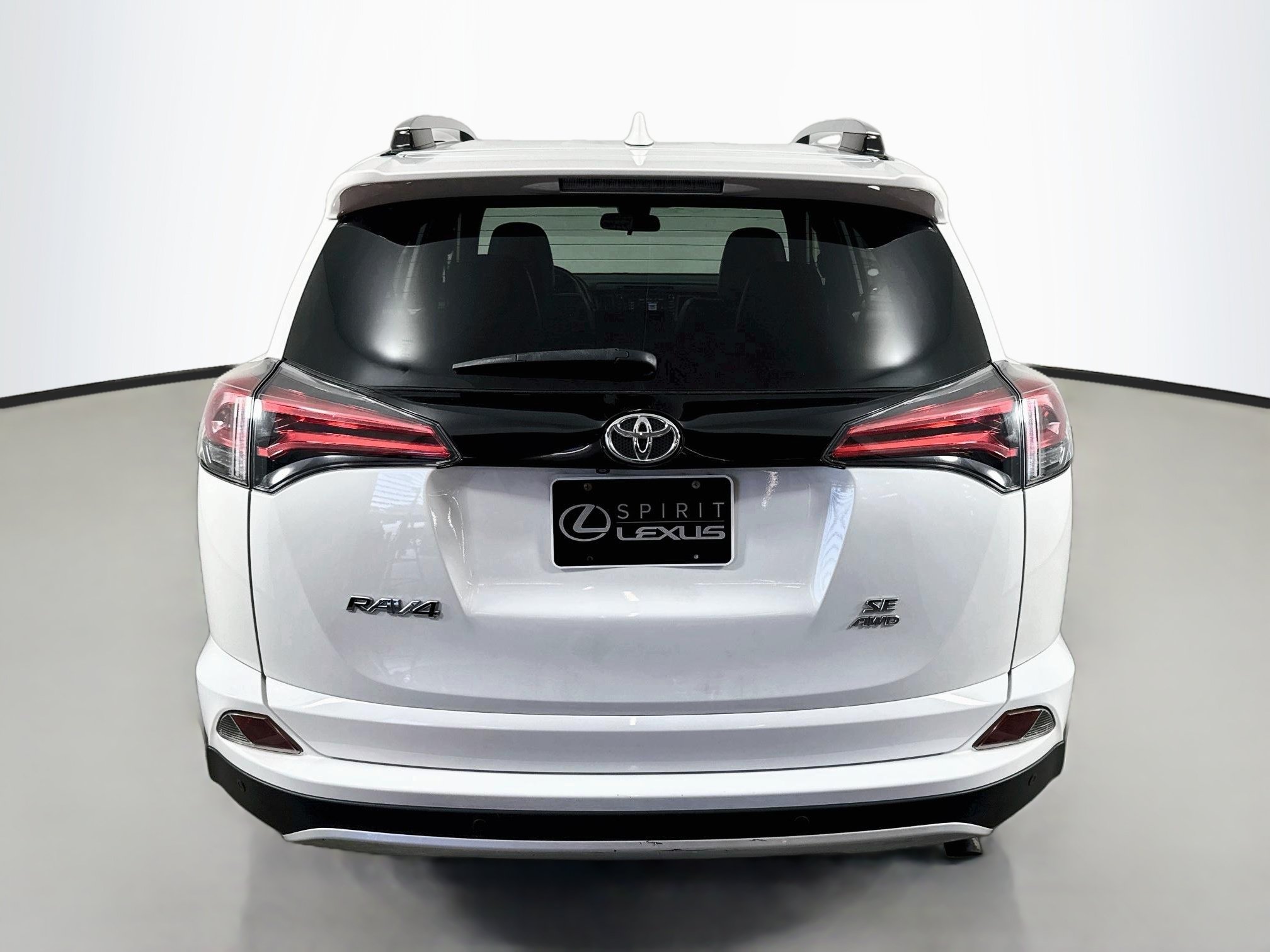 Used 2016 Toyota RAV4 SE w/ Advanced Technology Package AWD/4WD image 6