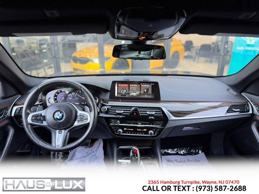 Used 2018 BMW 530i xDrive w/ M Sport Package image 21