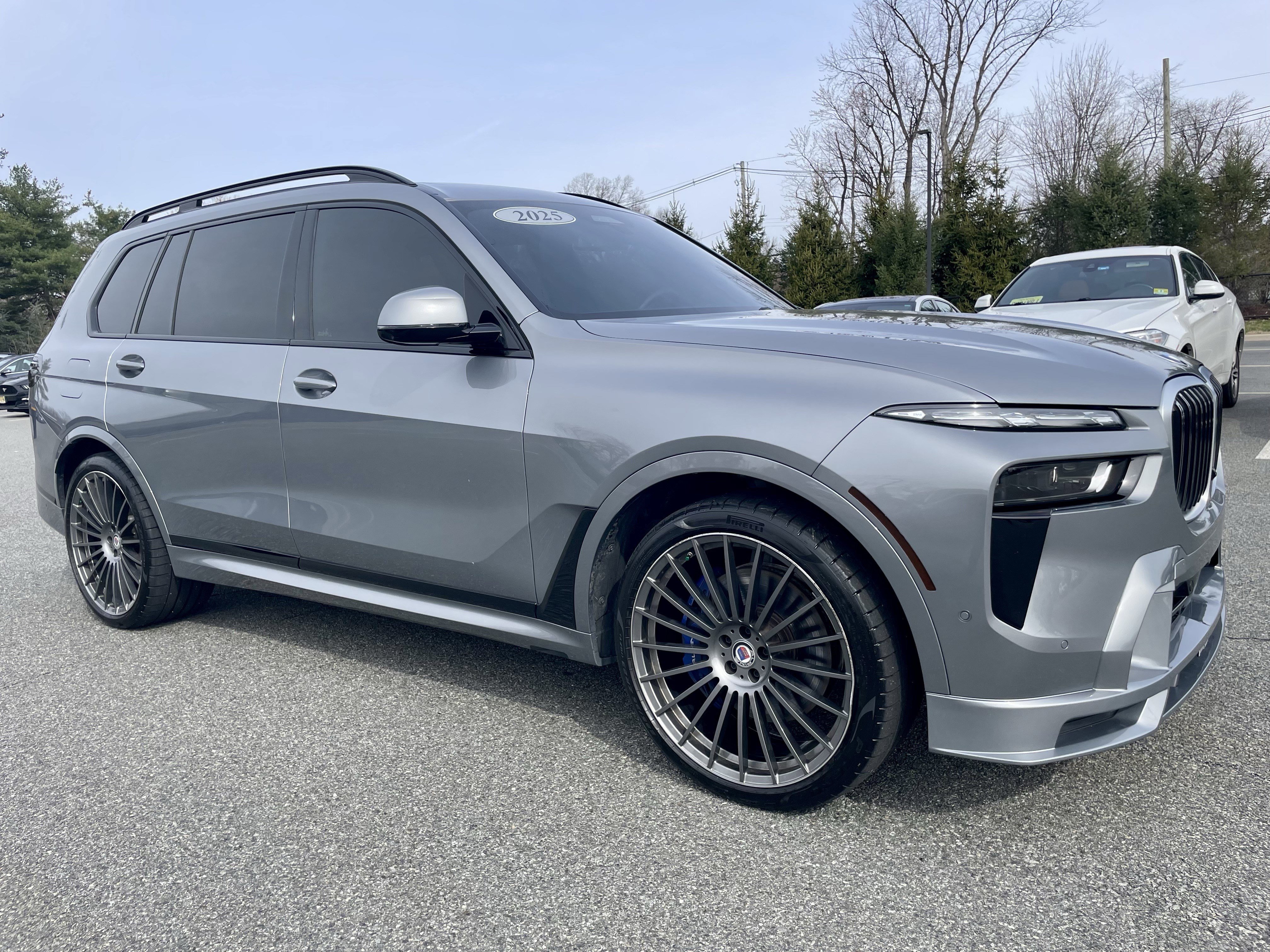 Used 2025 BMW ALPINA XB7 image 3
