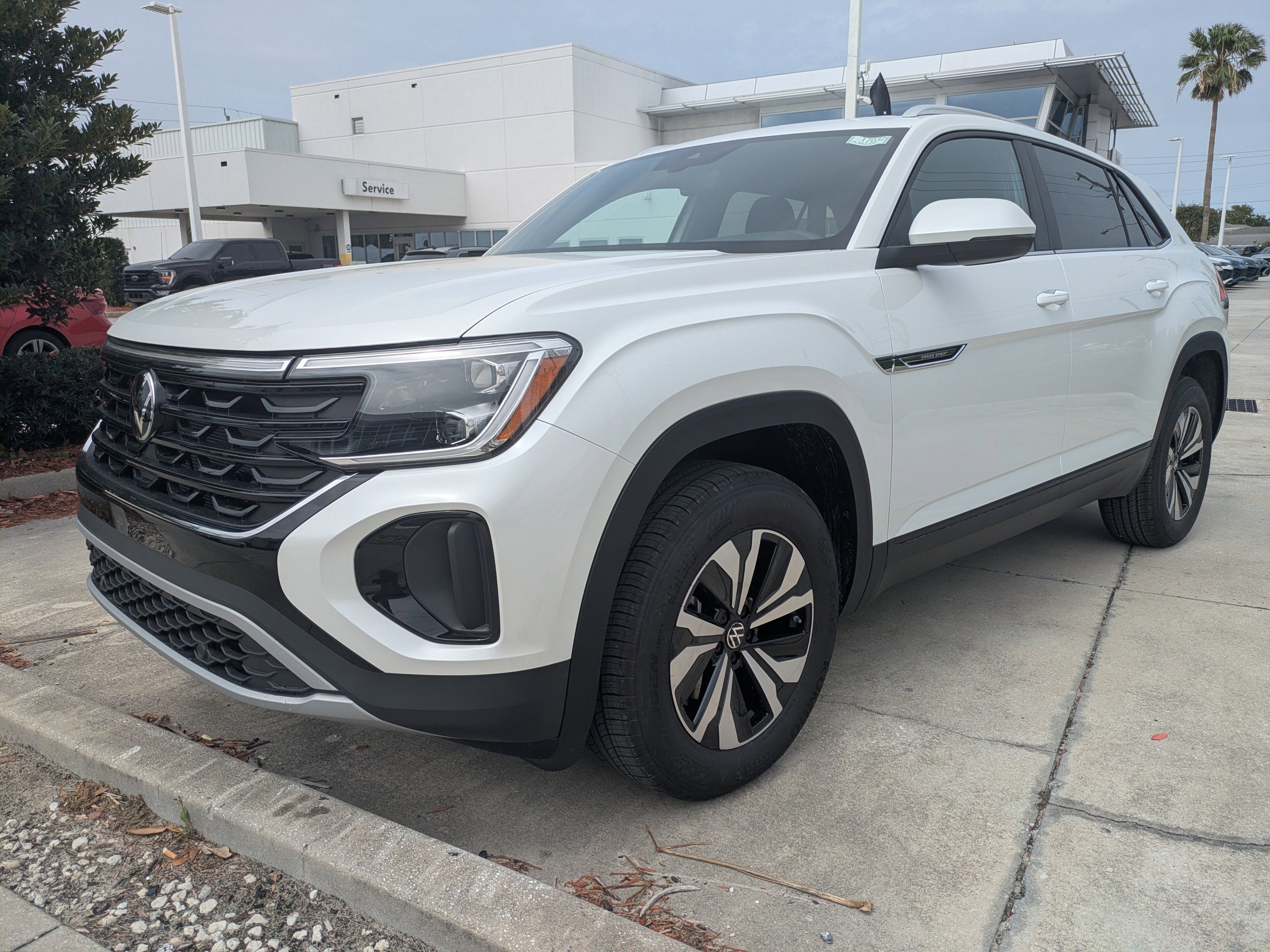 New 2026 Volkswagen Atlas Cross Sport SE image 9