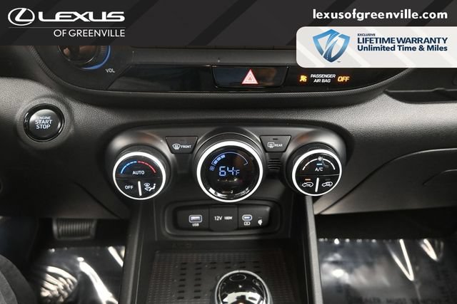 Used 2024 Hyundai Venue Limited FWD image 15