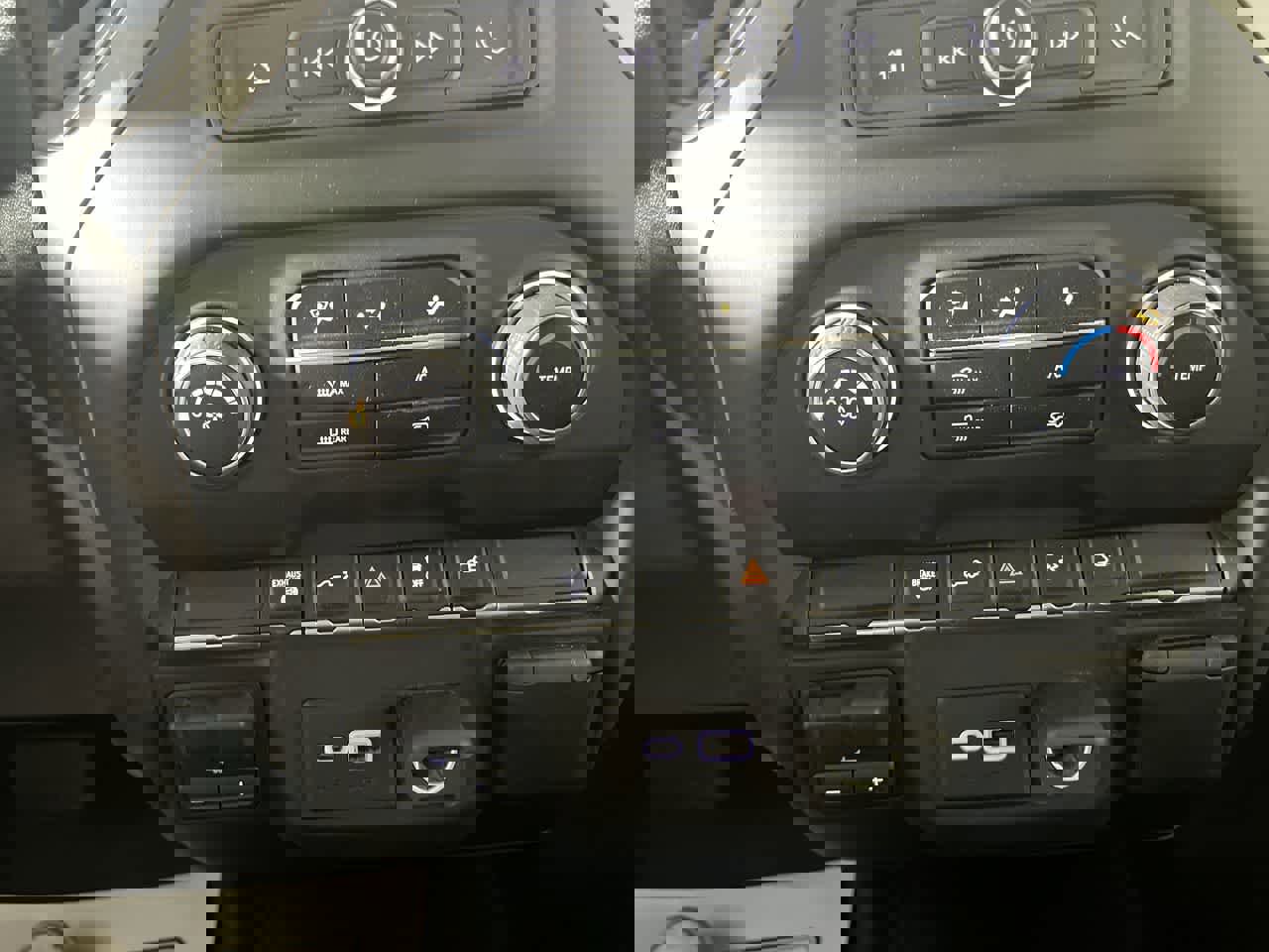 Used 2023 Chevrolet Silverado 2500 Custom w/ Custom Value Package image 20