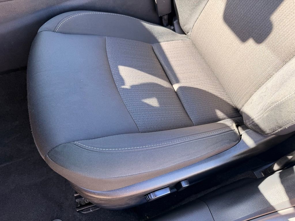 Used 2025 Nissan Altima 2.5 SV image 10