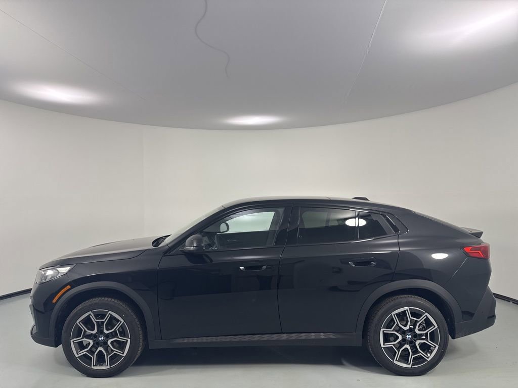 New 2026 BMW X2 xDrive28i w/ Technology Package AWD/4WD image 4