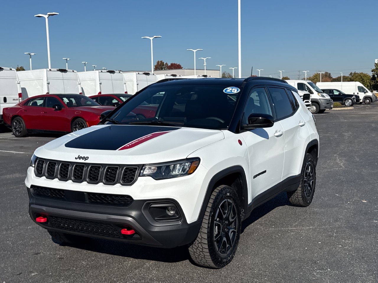Used 2025 Jeep Compass Trailhawk w/ Trailer Tow Group AWD/4WD image 7