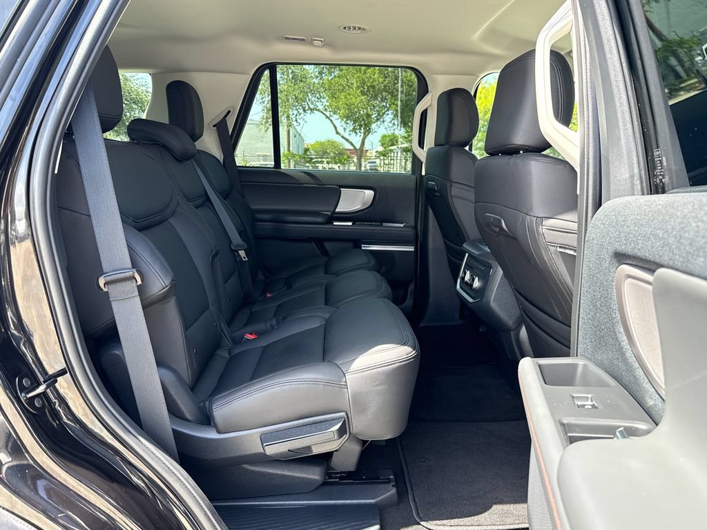 Certified 2025 Ford Expedition Active RWD image 29