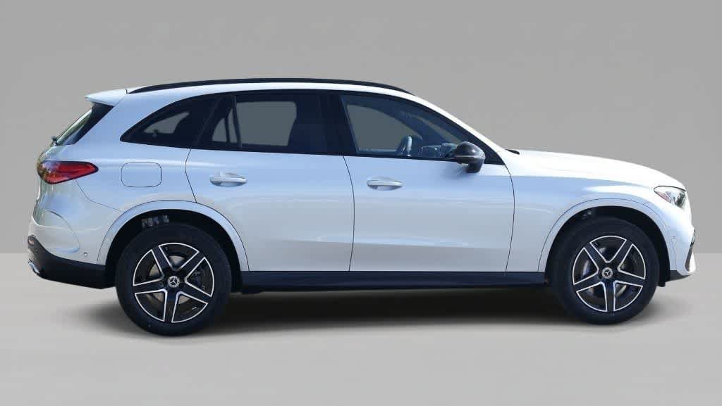 Used 2026 Mercedes-Benz GLC 300 4MATIC image 4