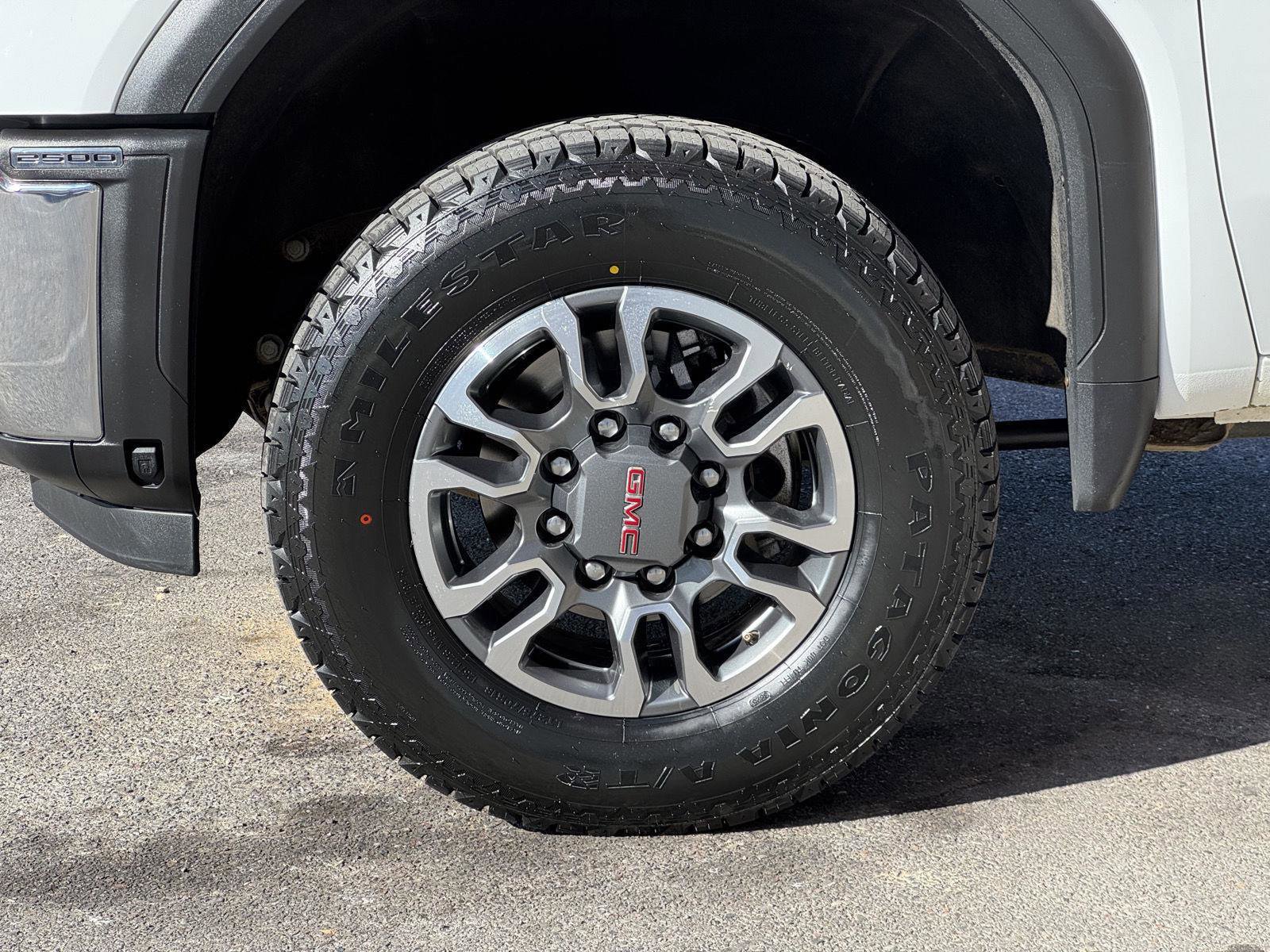 Used 2024 GMC Sierra 2500 SLE image 7