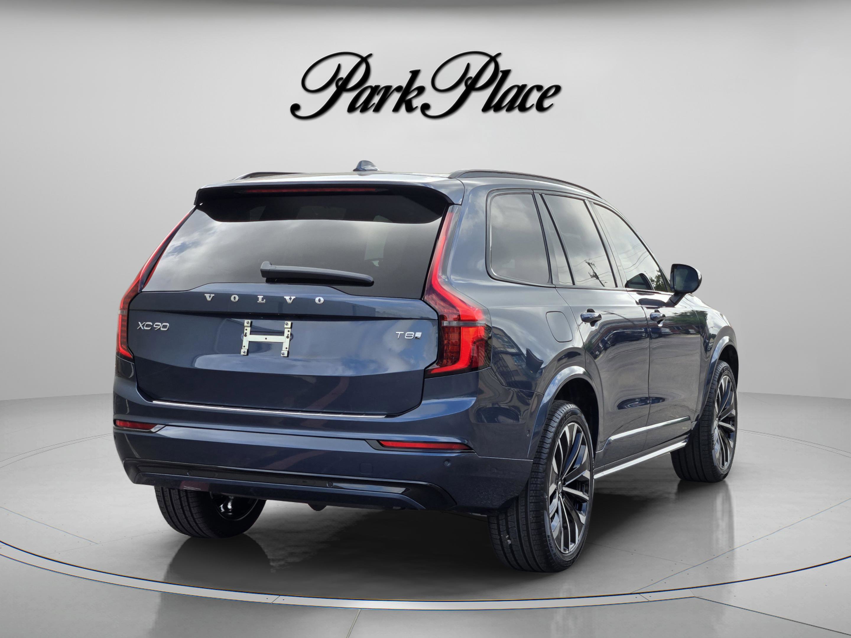 New 2026 Volvo XC90 T8 Ultra w/ Protection Package Premier image 6