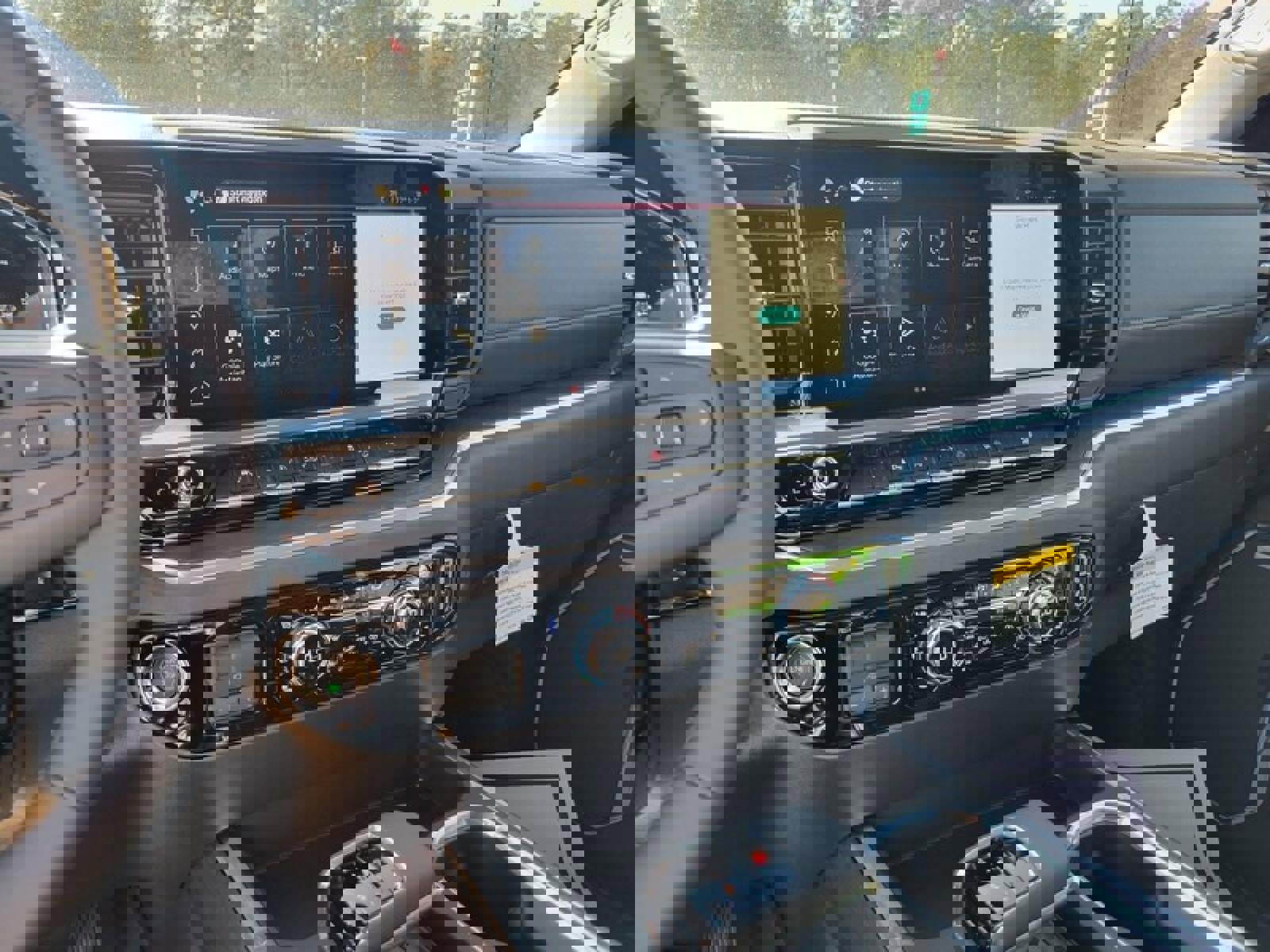 New 2026 GMC Sierra 1500 SLT w/ SLT Premium Plus Package image 14