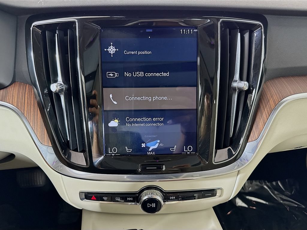 Used 2019 Volvo S60 T5 Momentum w/ Multimedia Package FWD image 15