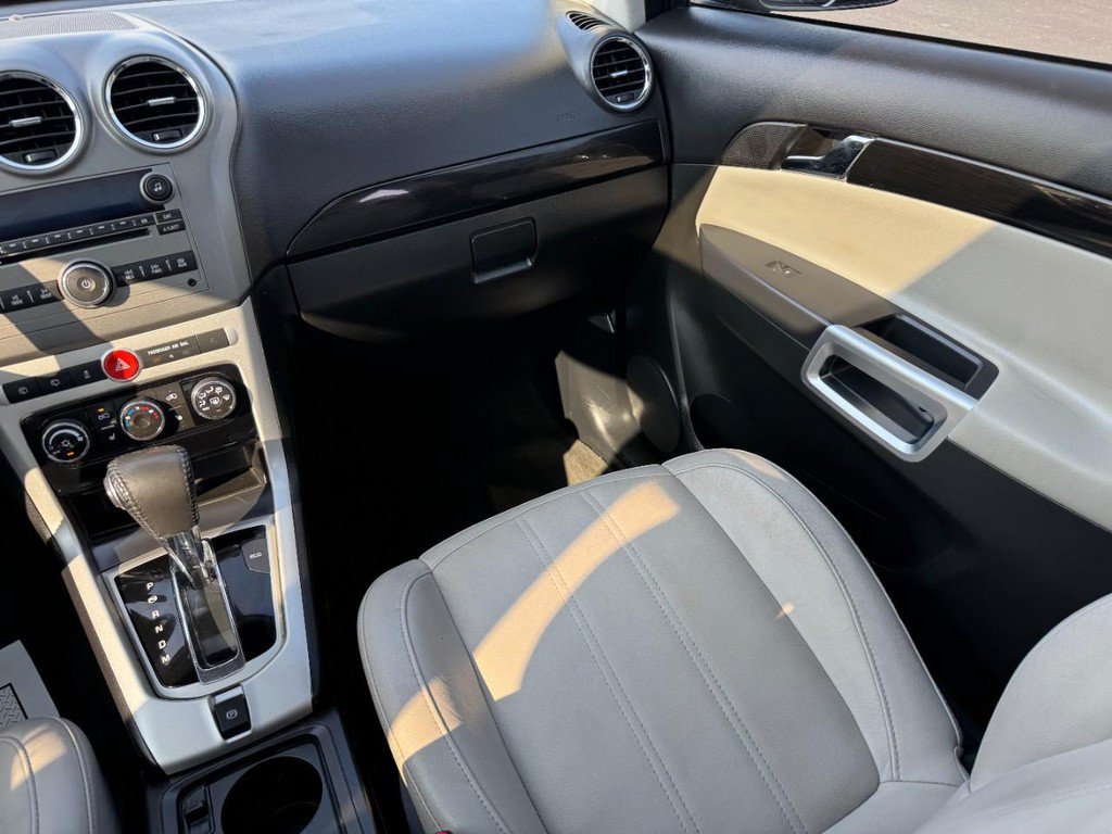 Used 2013 Chevrolet Captiva Sport LTZ FWD image 18