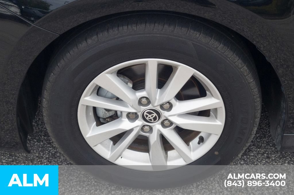 Used 2025 Toyota Camry LE FWD image 12