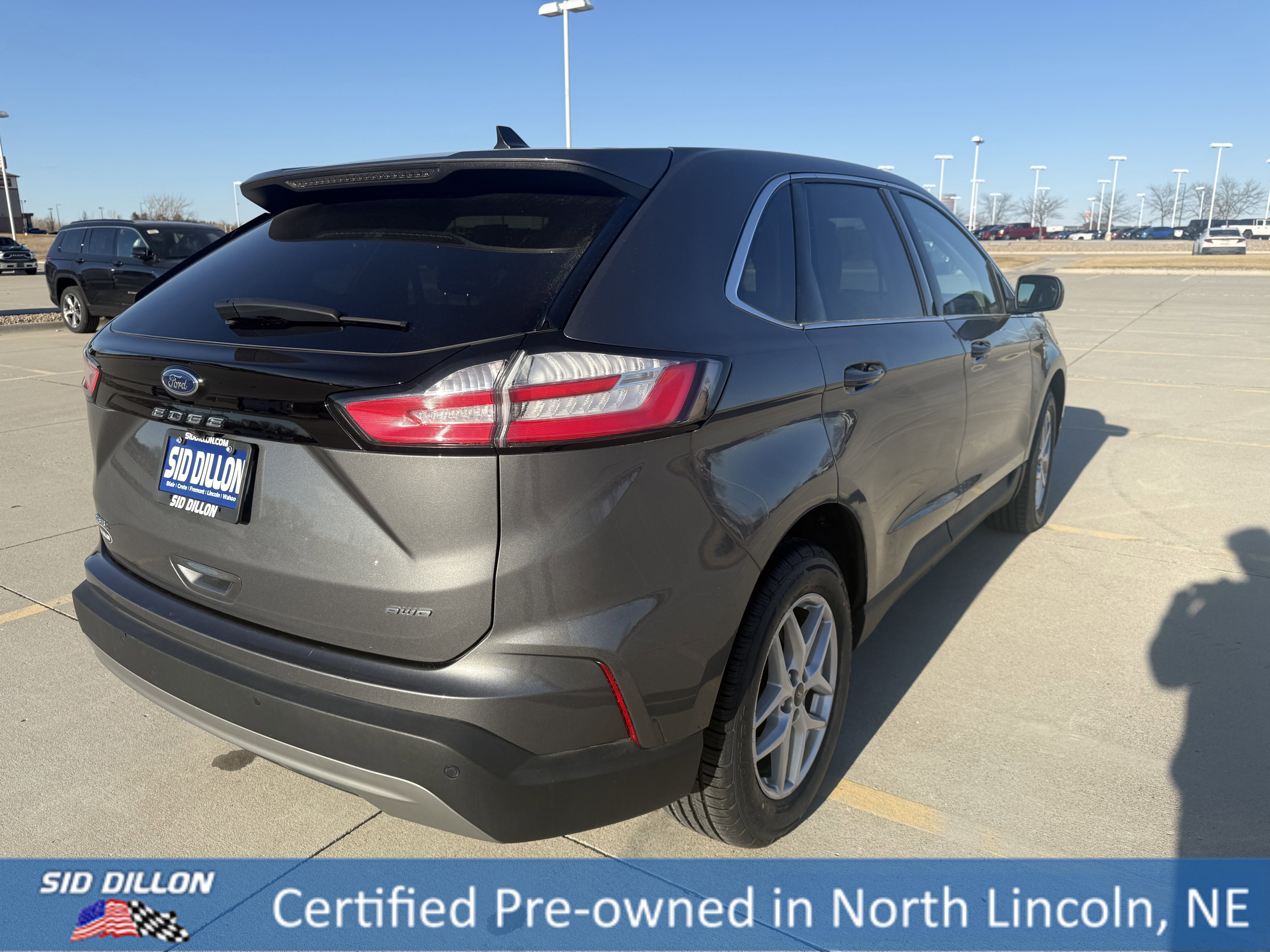 Used 2024 Ford Edge SEL image 8