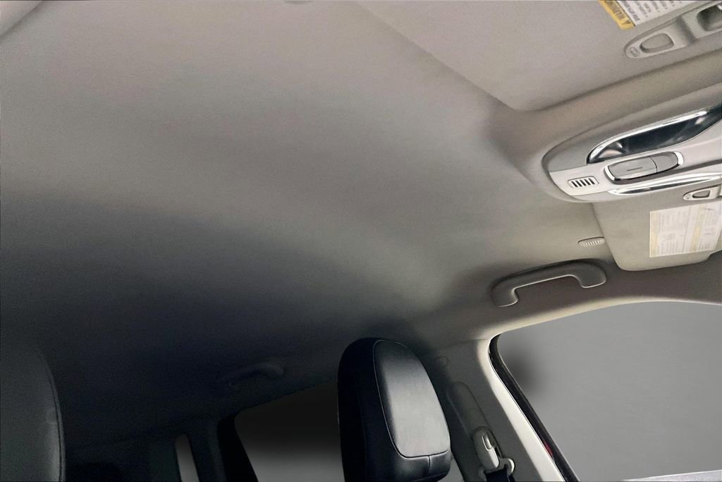 Used 2020 Jeep Compass Latitude image 27