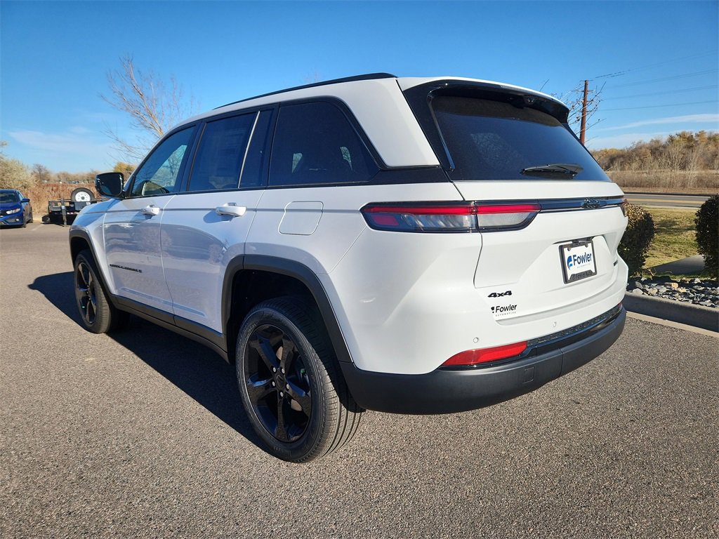 New 2025 Jeep Grand Cherokee Limited image 4